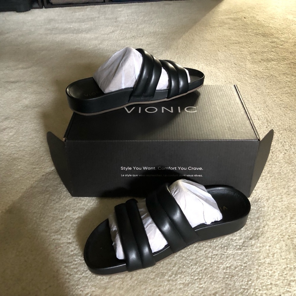 NEW Vionic black comfort & style slip-on arch support
